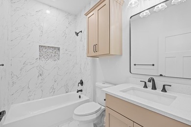 SELLER READY TO NEGOTIATE, BRING ALL OFFERS! Experience modern