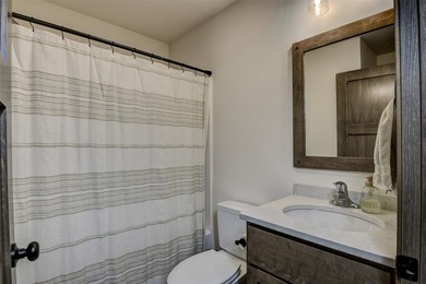 Custom C & M Jackson Model Home that's high-end and full of - photo 24