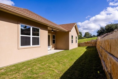 SELLER READY TO NEGOTIATE, BRING ALL OFFERS! Experience modern