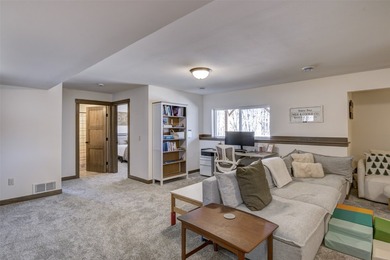 Custom C & M Jackson Model Home that's high-end and full of - photo 28