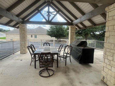 SELLER READY TO NEGOTIATE, BRING ALL OFFERS! Experience modern