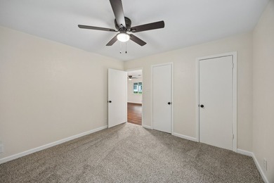 Investor opportunity! Don't miss your chance to own two homes - photo 11