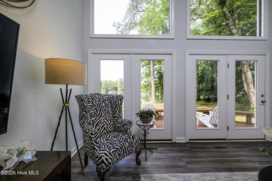 BEST VALUE WATERFRONT HOME IN NEW BERN!!! Ready for its next - photo 16