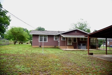 Welcome to small-town living at its best in charming Calhoun - photo 17