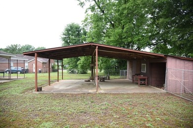 Welcome to small-town living at its best in charming Calhoun - photo 18