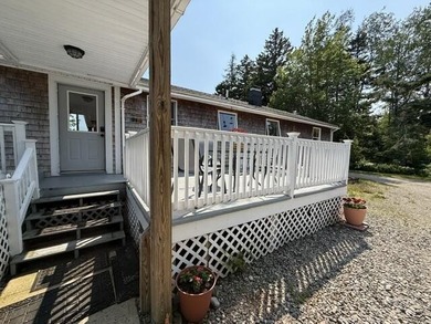 One-floor living at its best! Bright, comfortable, and move-in - photo 18