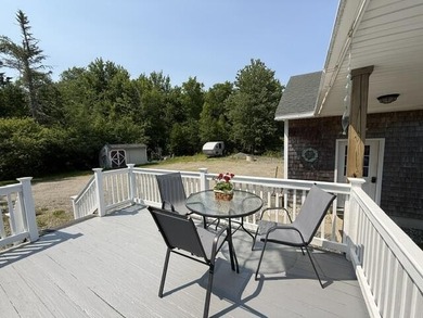 One-floor living at its best! Bright, comfortable, and move-in - photo 19