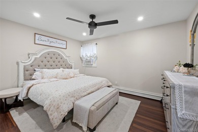 HOUSTON, WE HAVE A PROBLEM... THIS OPEN HOUSE IS ABOUT TO BE - photo 21