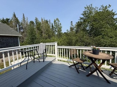 One-floor living at its best! Bright, comfortable, and move-in - photo 23