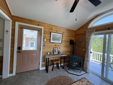 One-floor living at its best! Bright, comfortable, and move-in - photo 38