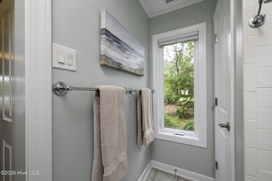 BEST VALUE WATERFRONT HOME IN NEW BERN!!! Ready for its next - photo 41