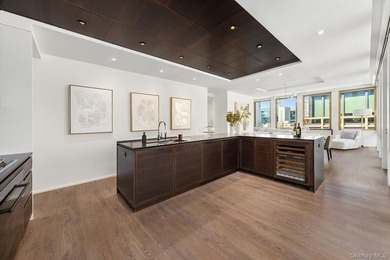 Introducing PHD, an extraordinary penthouse floating atop - photo 5