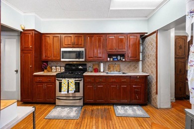 Welcome to 1003 Lenox Road, a spacious 3-bedroom, 2.5-bathroom - photo 6