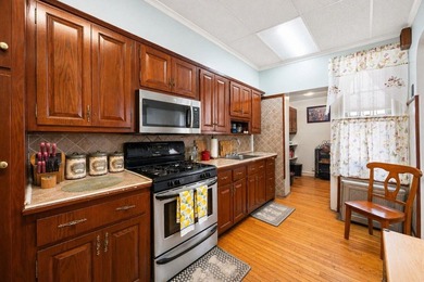 Welcome to 1003 Lenox Road, a spacious 3-bedroom, 2.5-bathroom - photo 7