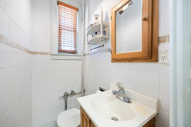 Welcome to 1003 Lenox Road, a spacious 3-bedroom, 2.5-bathroom - photo 9