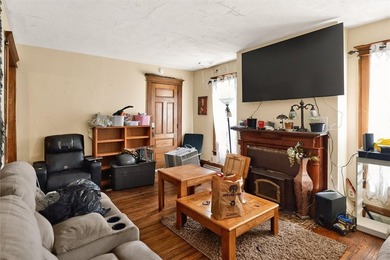 Welcome to 20 Quincy St in the very popular Beechwood - photo 5