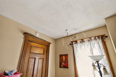 Welcome to 20 Quincy St in the very popular Beechwood - photo 6
