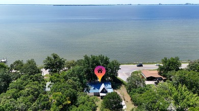 Incredible opportunity across from the Choctawhatchee Bay! This - photo 39