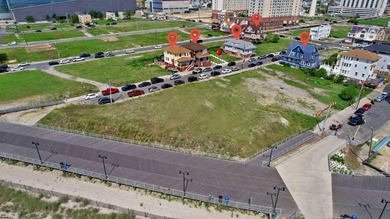 218 Seaside Ave, Vacant Lot 2590 sq. ft., with potential for - photo 4