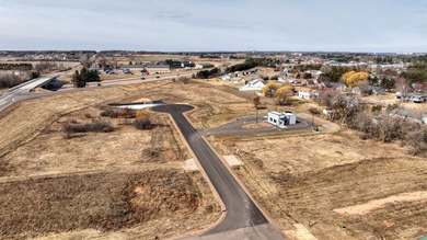 Exceptional Opportunity with High Visibility! This strategically - photo 2