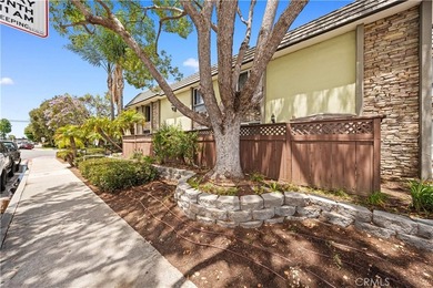 Beautifully Remodeled 2 Bed / 2 Bath Condo in Gated Claremont - photo 3