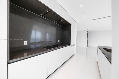 Sky-High Luxury | Line 07

Experience elevated living in this