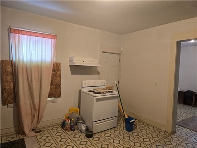 Outstanding opportunity for investors or owner-occupants! This - photo 30