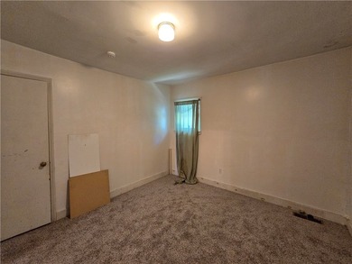 Outstanding opportunity for investors or owner-occupants! This - photo 32