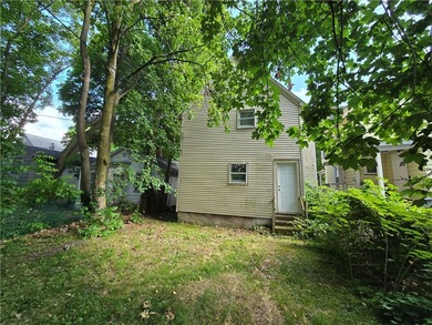 Outstanding opportunity for investors or owner-occupants! This - photo 40