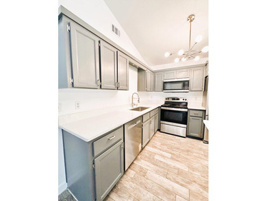 Home 2 BR 2 BA + Garage + Florida Room. Located in the heart of - photo 4