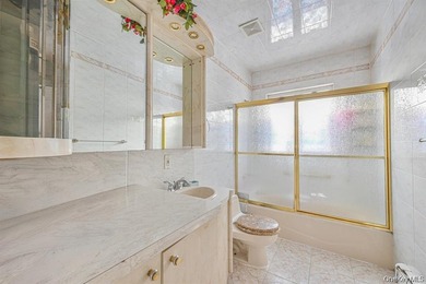 Beautiful brick single-family home in the heart of Forest Hills - photo 11