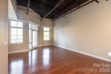 Experience elevated SouthPark living in this stylish one-bedroom - photo 2