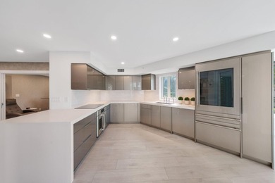 Exquisite, pet-friendly ground-floor walk-out residence in - photo 12