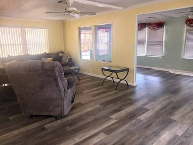 Looking for the perfect home? Then you have found it!! This one - photo 13