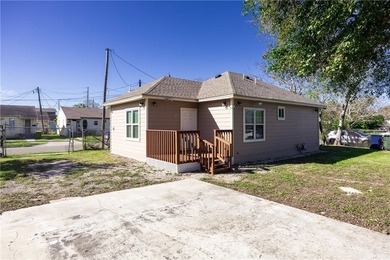 Welcome to 2407 Mary Street sitting on .36 of an acre! This - photo 30