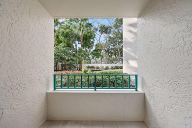 Exquisite, pet-friendly ground-floor walk-out residence in - photo 40