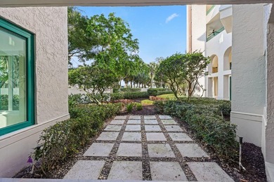 Exquisite, pet-friendly ground-floor walk-out residence in - photo 44