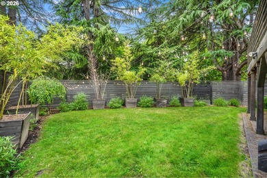 Impeccably reimagined and totally dialed in, this Mid-Century - photo 44