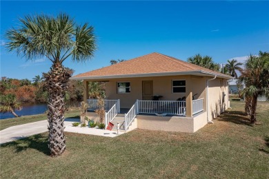 (private lake, pond, creek) Home For Sale in Punta Gorda Florida