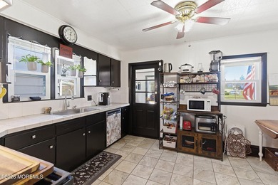 Welcome to this beautiful Cape Cod-style home nestled in - photo 11