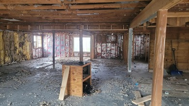 Ready to open a store? Maybe you would like a home near Black - photo 15