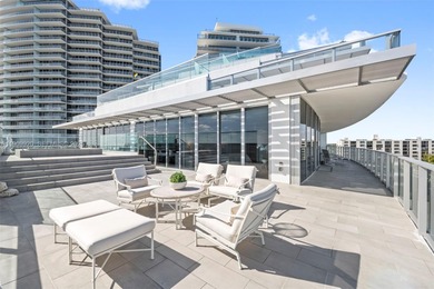 Perfectly positioned on the 6th floor of the North Tower, this