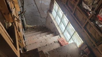 Ready to open a store? Maybe you would like a home near Black - photo 19