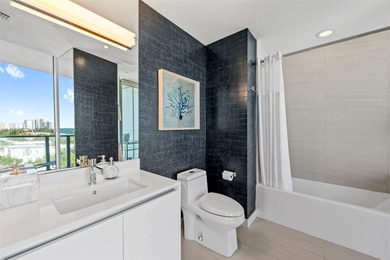 Perfectly positioned on the 6th floor of the North Tower, this