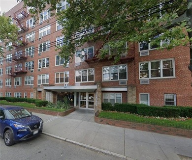Welcome to this wonderful Studio apartment located on a quiet - photo 1