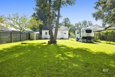 Updated Home in the Heart of Foley! Conveniently located near - photo 7