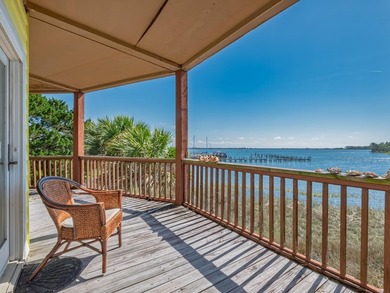 Enjoy breathtaking views of Dickerson Bay overlooking the Gulf - photo 8