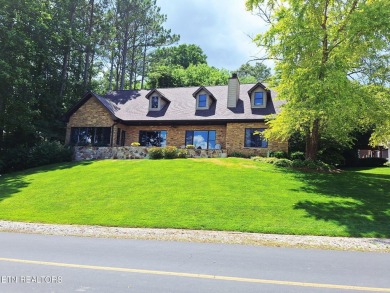 Lake Home For Sale in Loudon, Tennessee