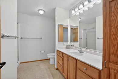 Welcome to maintenance free 55+ living in this spacious - photo 17
