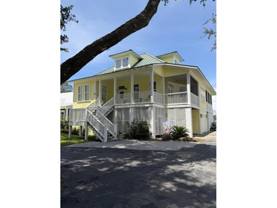 Blending relaxed elegance with unmistakable waterfront charm - photo 2